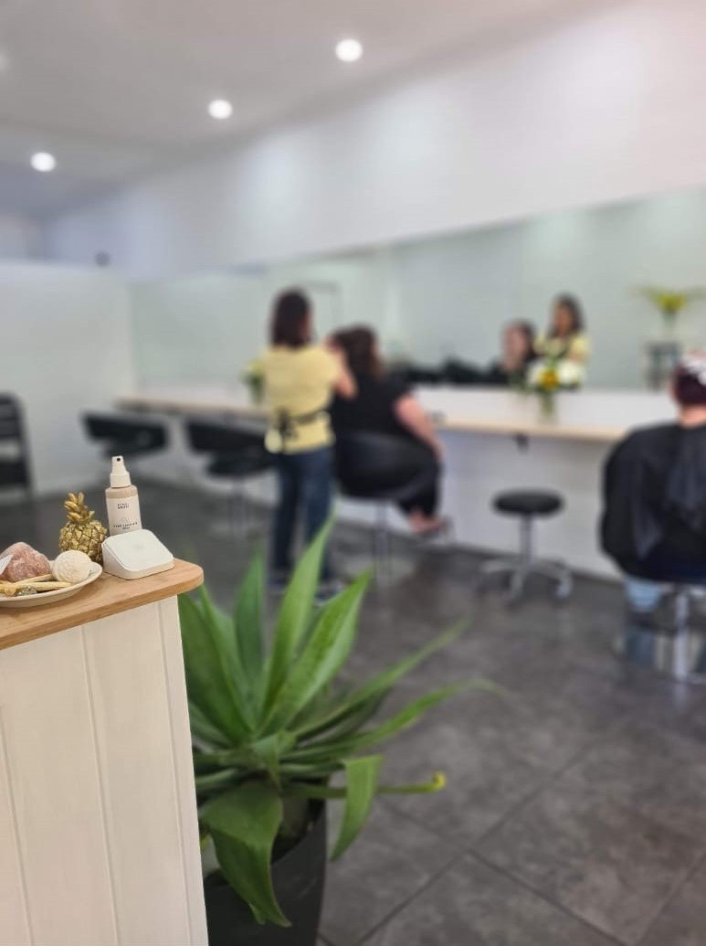 The Salty Salon in action